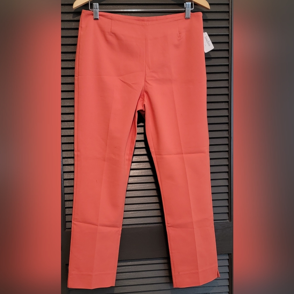 NWT Neiman Marcus cropped Coral pants, Size 8